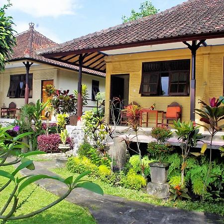 Rijasa Homestay Karangasem  Luaran gambar