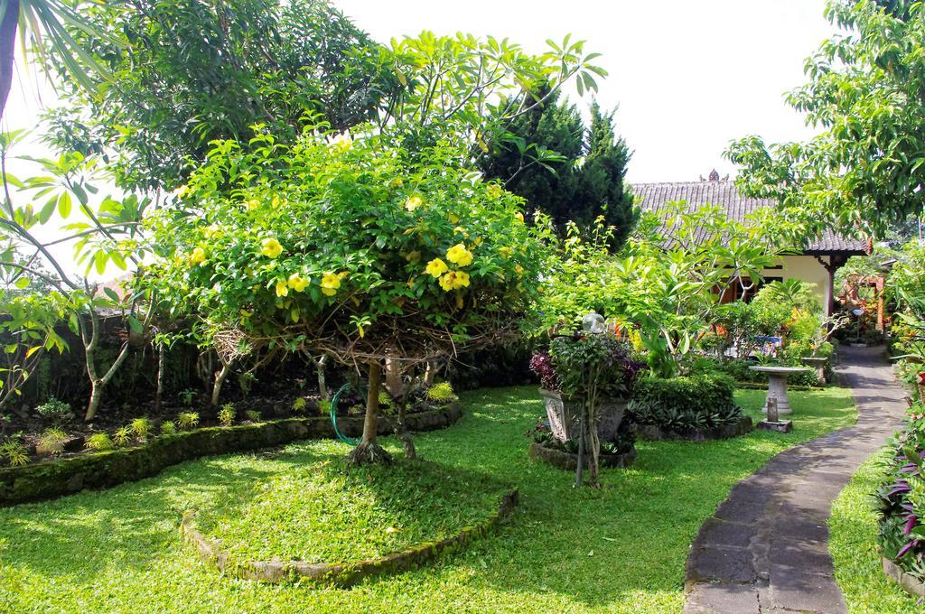 Rijasa Homestay Karangasem  Luaran gambar