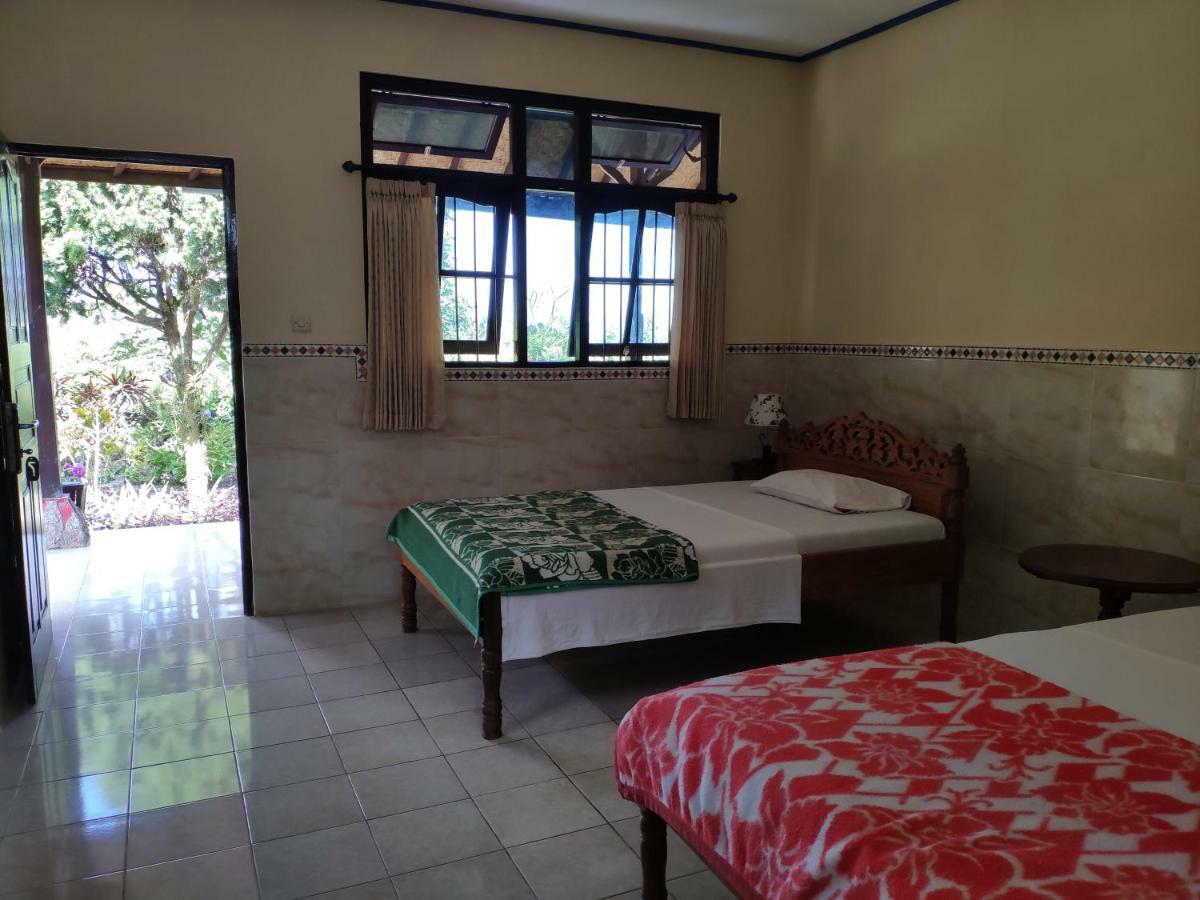 Rijasa Homestay Karangasem  Luaran gambar
