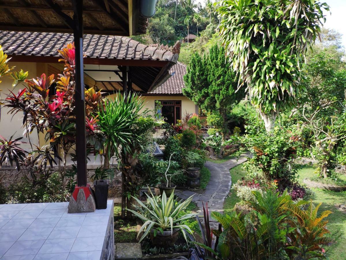 Rijasa Homestay Karangasem  Luaran gambar